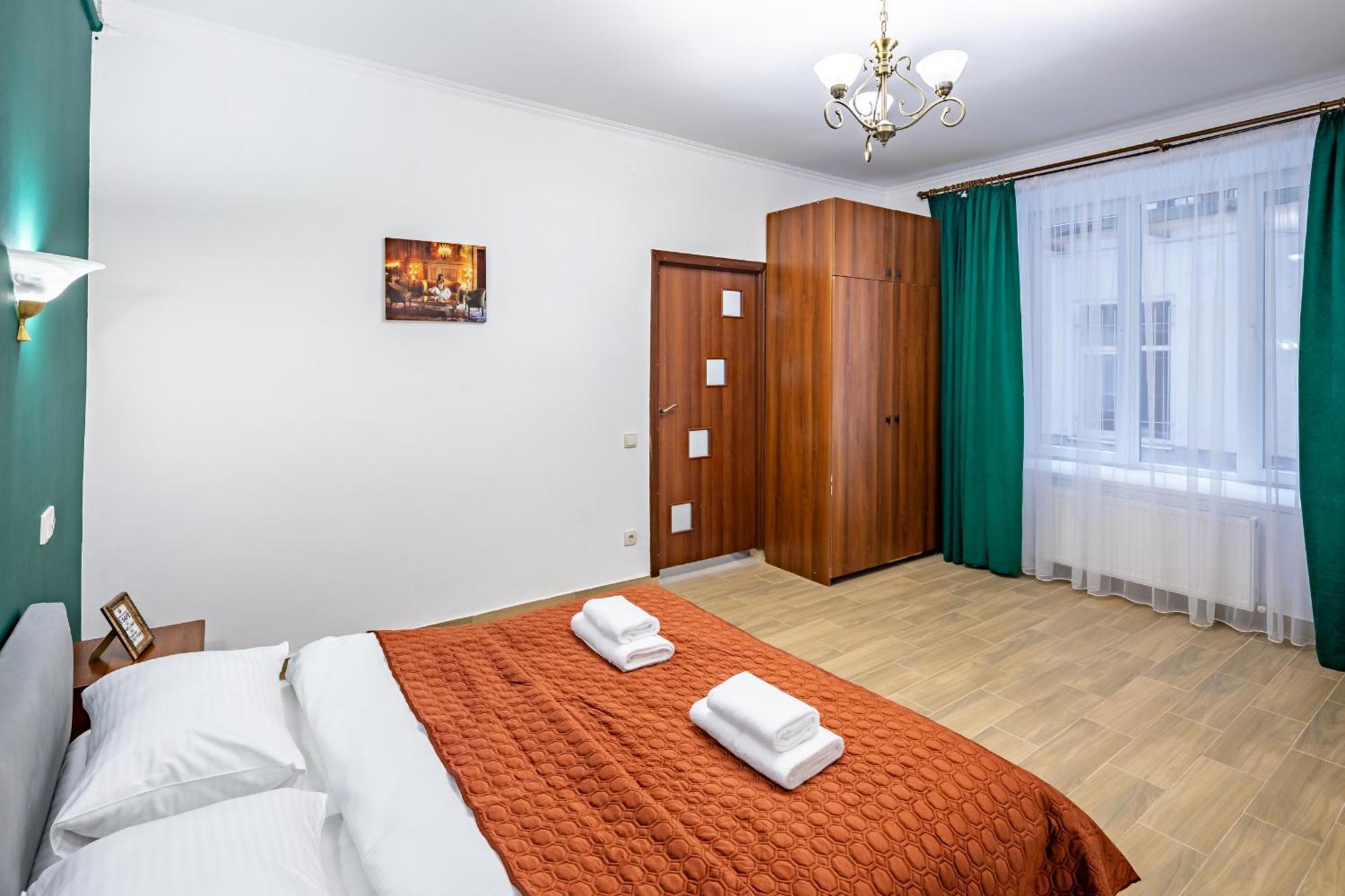 Complex Of Central Apartments Liov Exterior foto